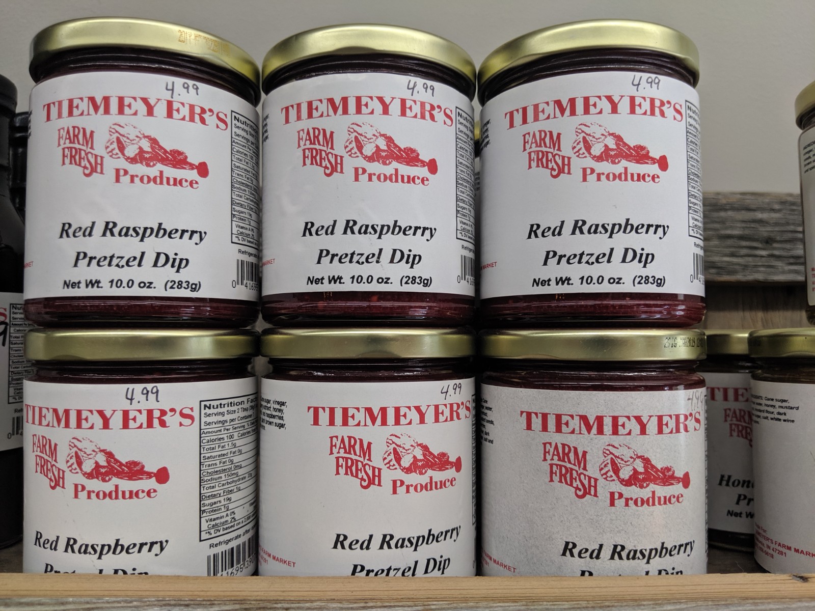 Red Raspberry Pretzel Dip 10oz Tiemeyers Market